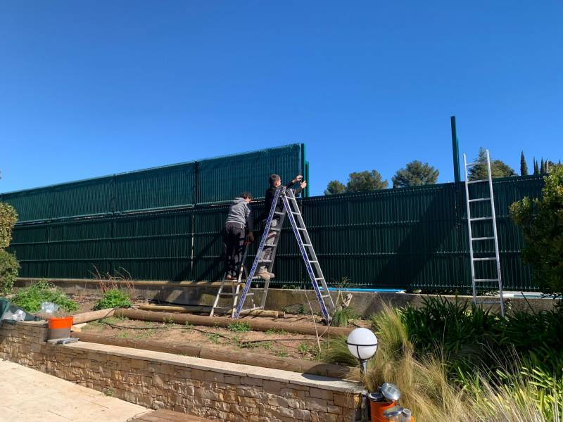 Professionnel clôture  dans le var