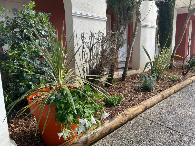 Entretenir son jardin l'été à La Ronde